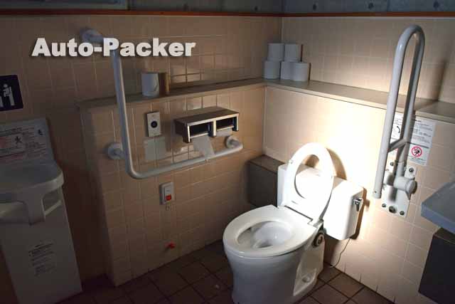 鳥居崎海浜公園　トイレ