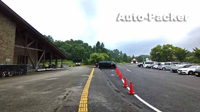 裏磐梯ビジターセンター駐車場