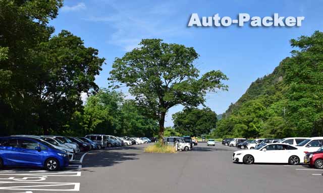 鏡岩駐車場（岐阜公園第3駐車場）