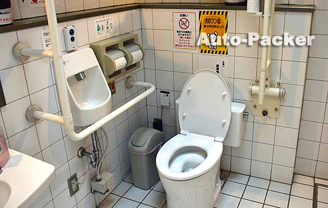 長崎水辺の森公園　トイレ
