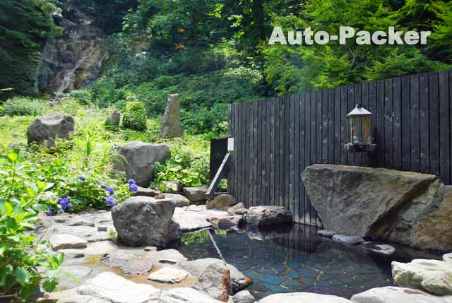 青荷温泉　滝見の湯