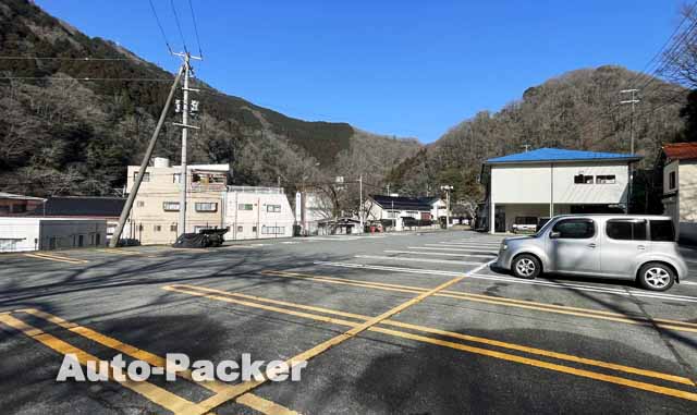 湯原温泉 市営駐車場